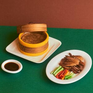 Crispy Aromatic quarter Duck with homemade pancake(V)