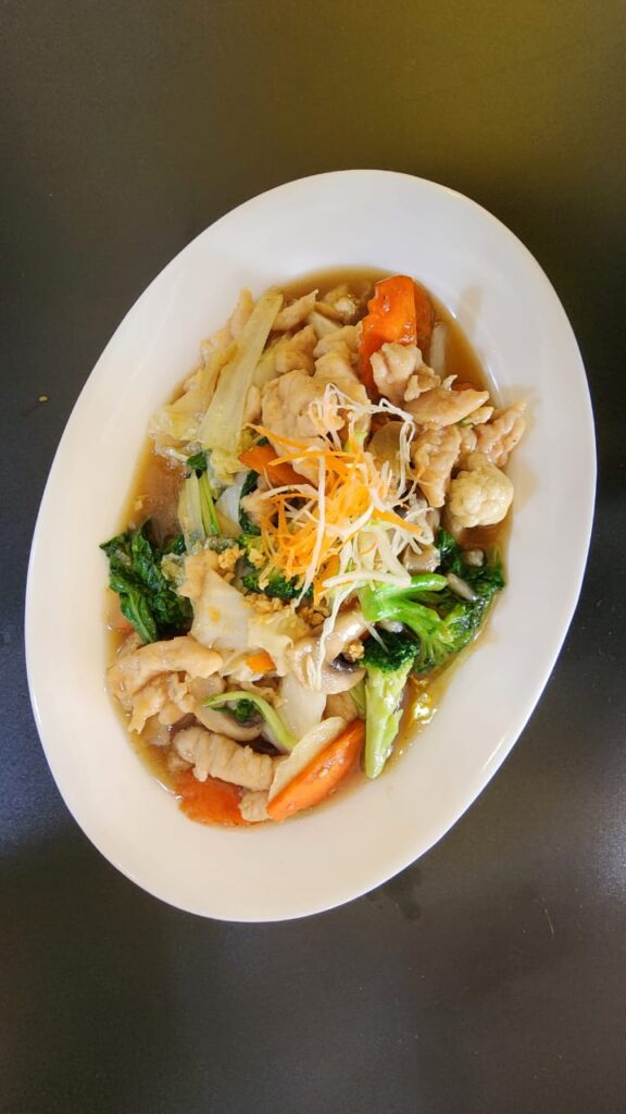 Chicken with Seasonal mix vegetables or Broccoli Only(V)
